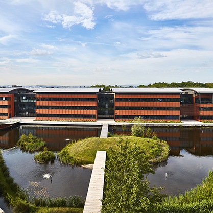 L’ÉNERGIE SOLAIRE POUR LE CAMPUS SEB