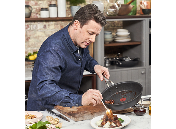 Jamie Oliver cookware for everyday cooking