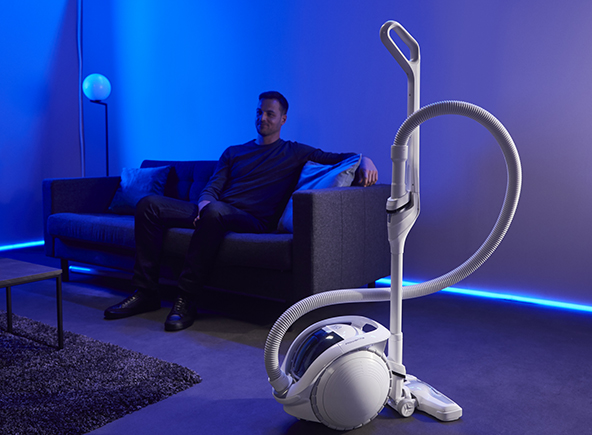 Rowenta révolutionne l’aspirateur avec X-Ô 